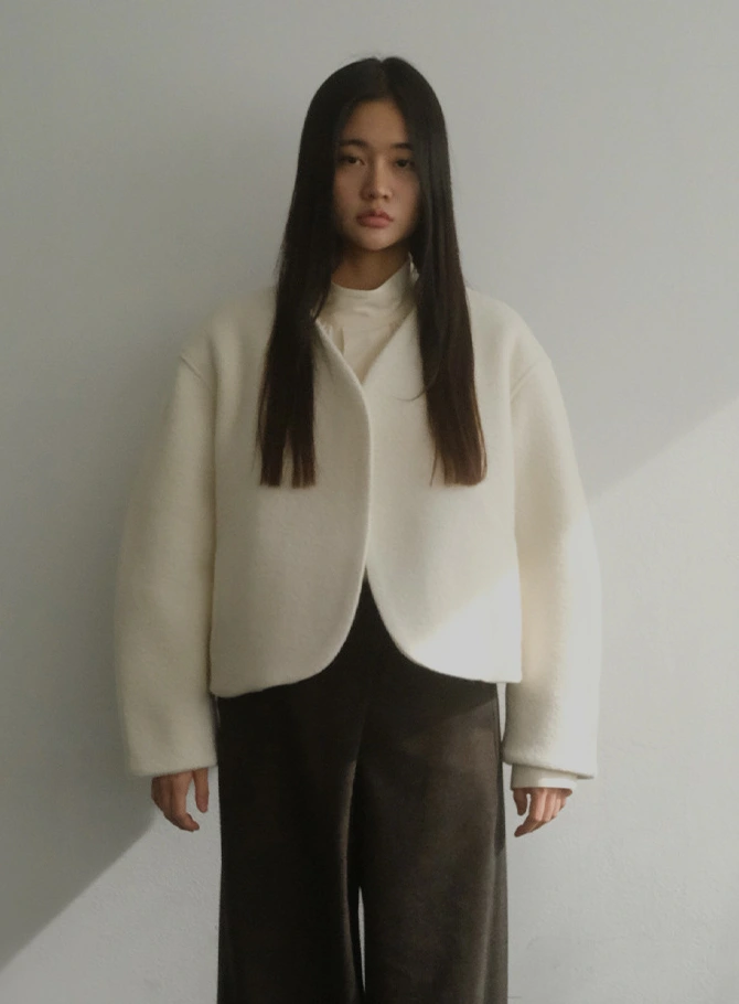 하고에디트
홀리데이 특가