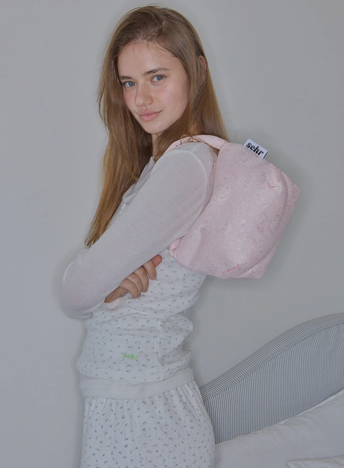 새로운 잡화템을
장만할 시간