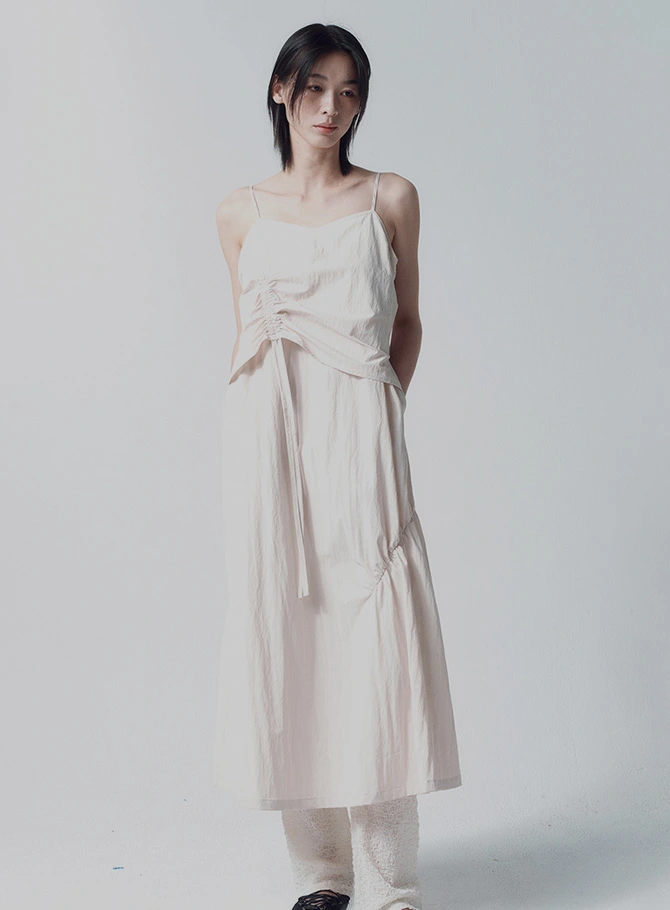 인사일런스 우먼