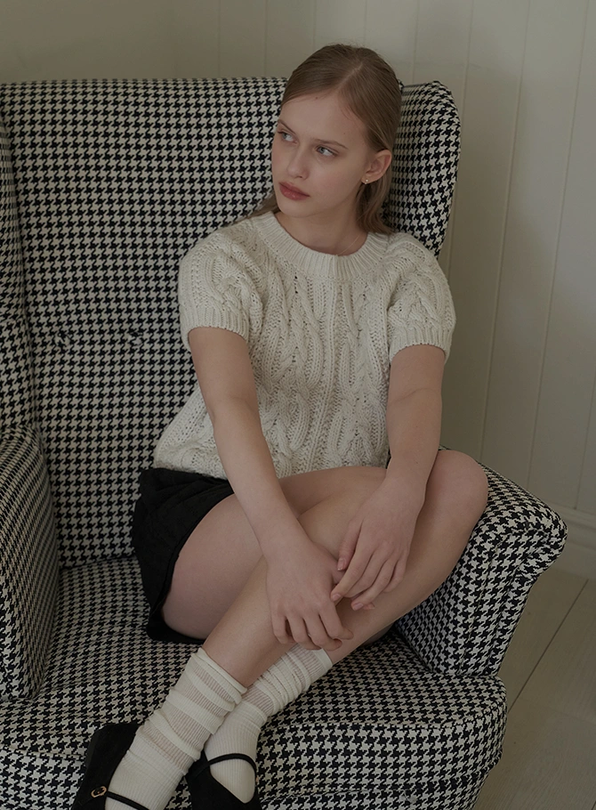 4월 오픈하고
라이징 브랜드 모음