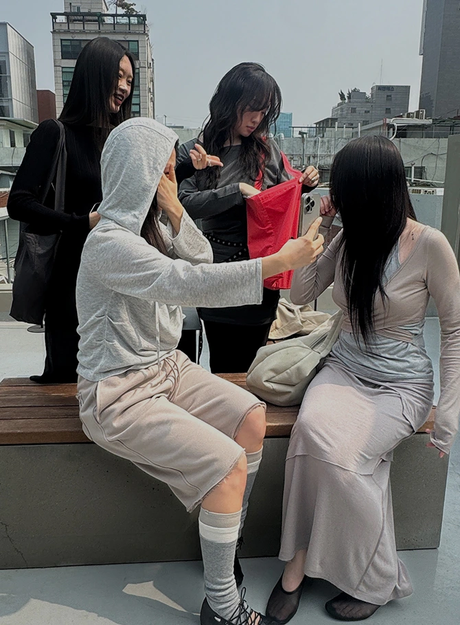 인사일런스 우먼
X 시메트릭 퍼센트