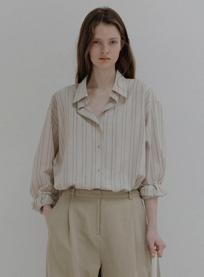 위클리 키워드
#간절기셔츠템