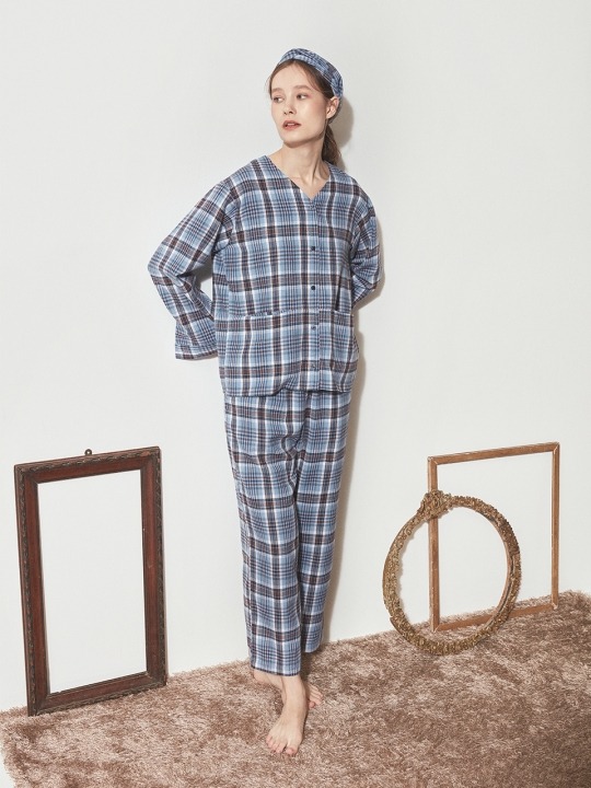 [아템포] COZY_V-NECK PAJAMA SET_Blue check - 하고 [아템포] COZY_V-NECK PAJAMA SET_Blue check
