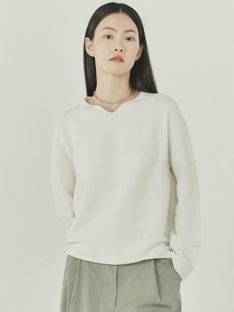 [박유나, 박효주 착용] CO OPEN COLLAR KNIT TOP_IVORY 하고