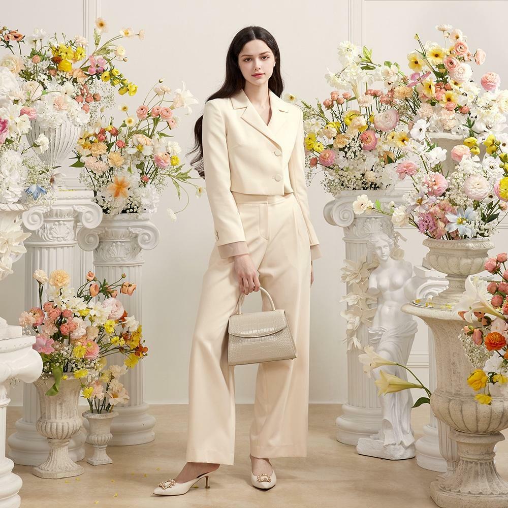 Lucia Set-up Pants (Beige) - 하고 Lucia Set-up Pants (Beige)