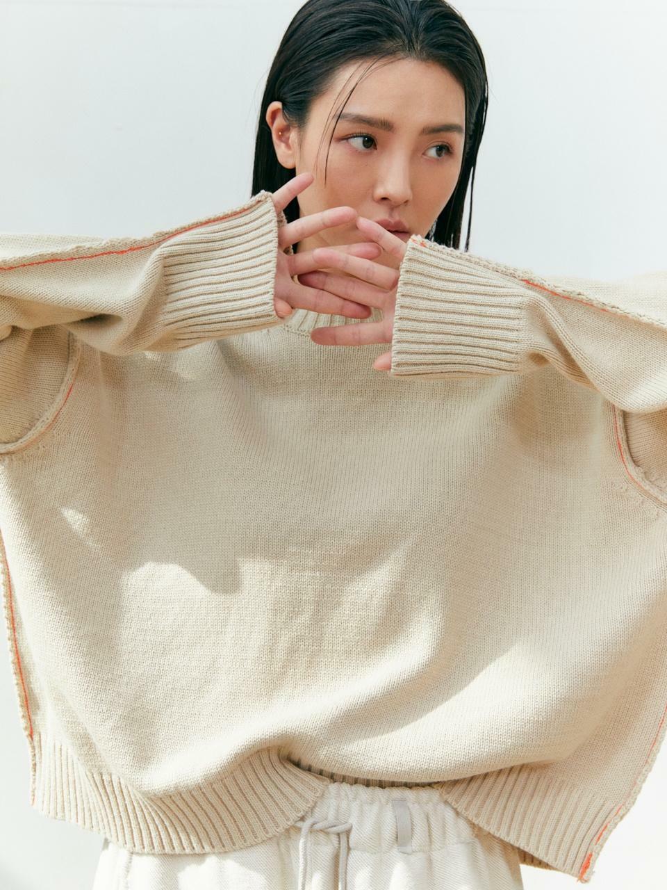 STITCH ROUND-NECK KNIT, BEIGE - HAGO(하고)