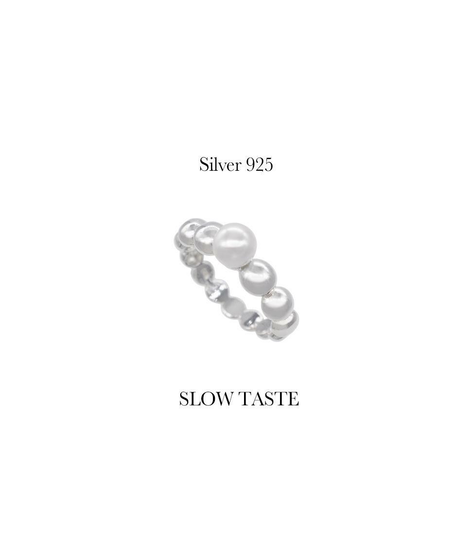 one point pearl silver ring 하고