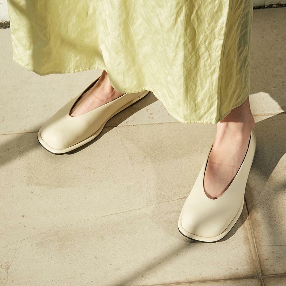 Lisa Flat Leather Ivory ??????