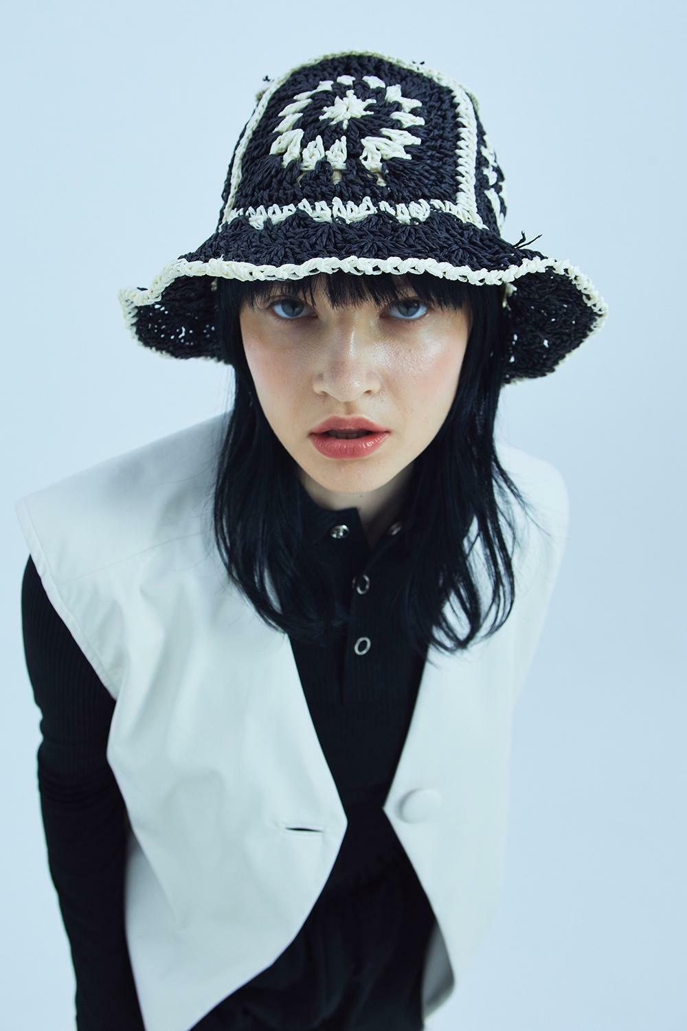CROCHET BUCKET HAT_BLACK 하고
