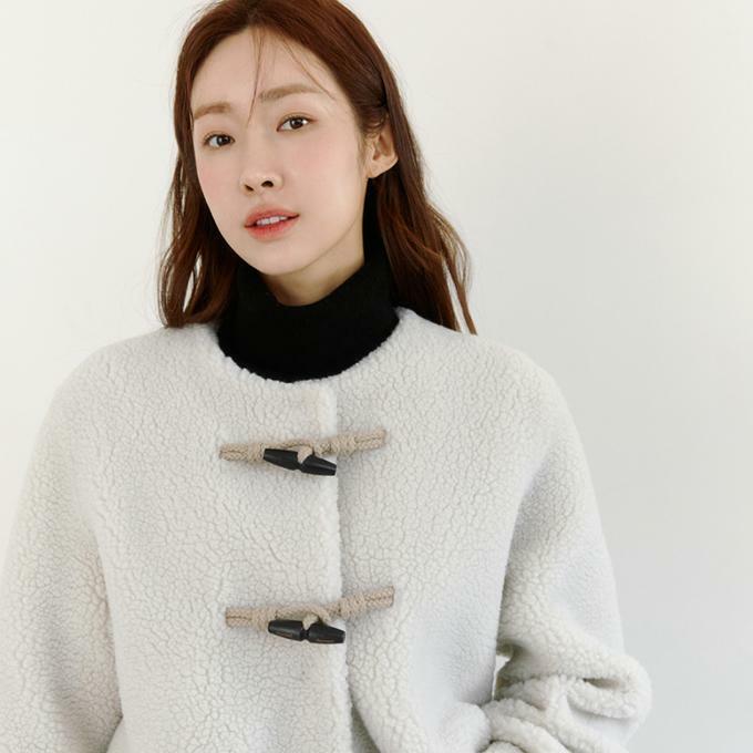 toggle button fleece coat ivory 하고
