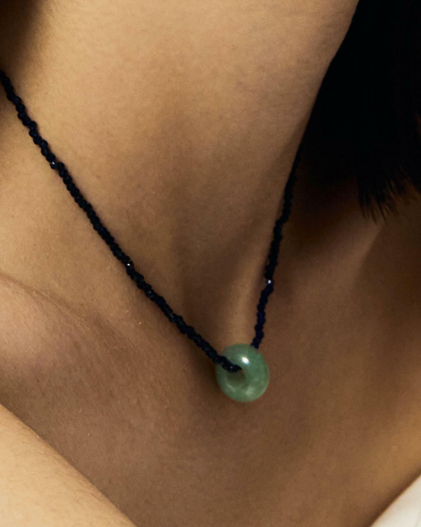 남청색 비즈 옥 목걸이 Navy beads jade necklace - 하고