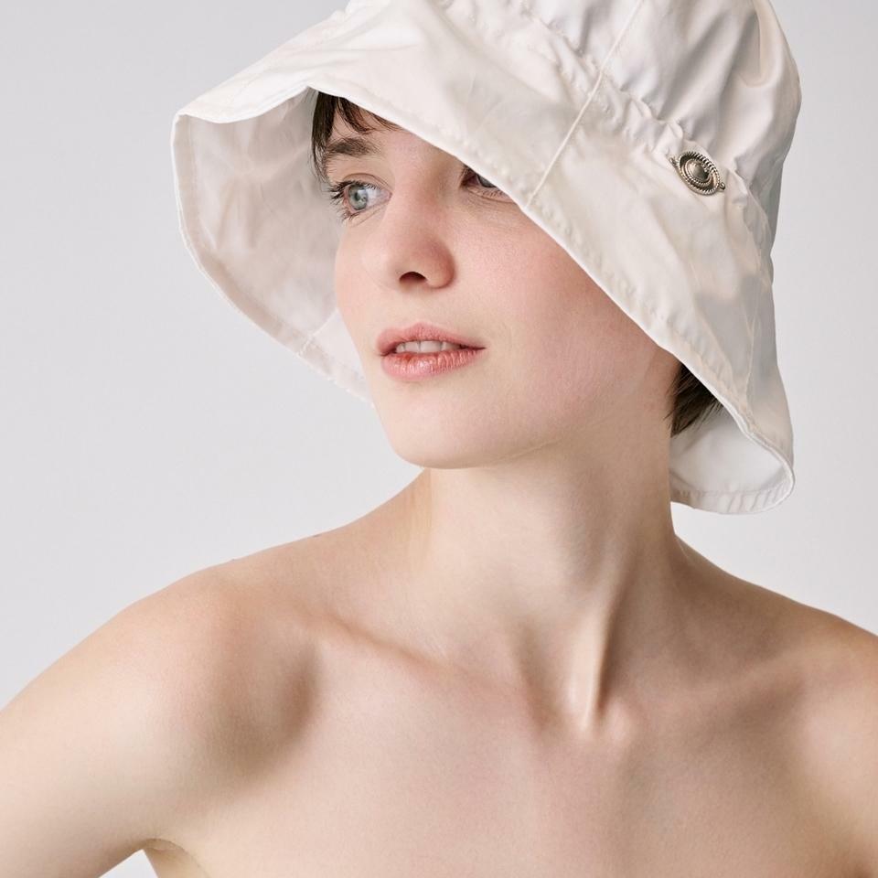 LILY white - HAGO(하고)