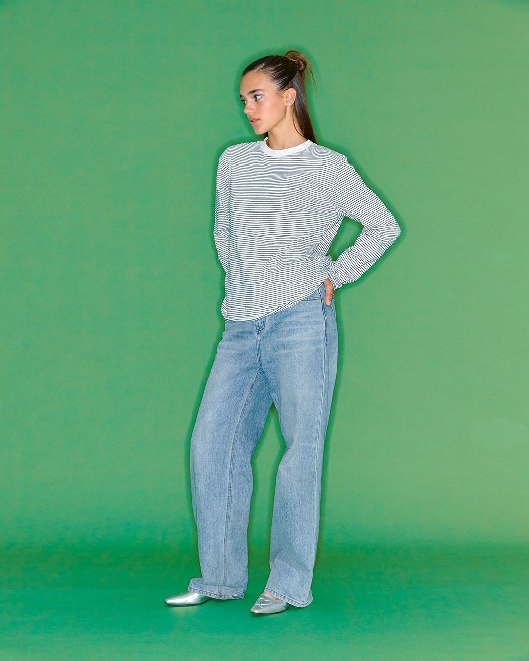 ac-cut-off-sleeve-ivory