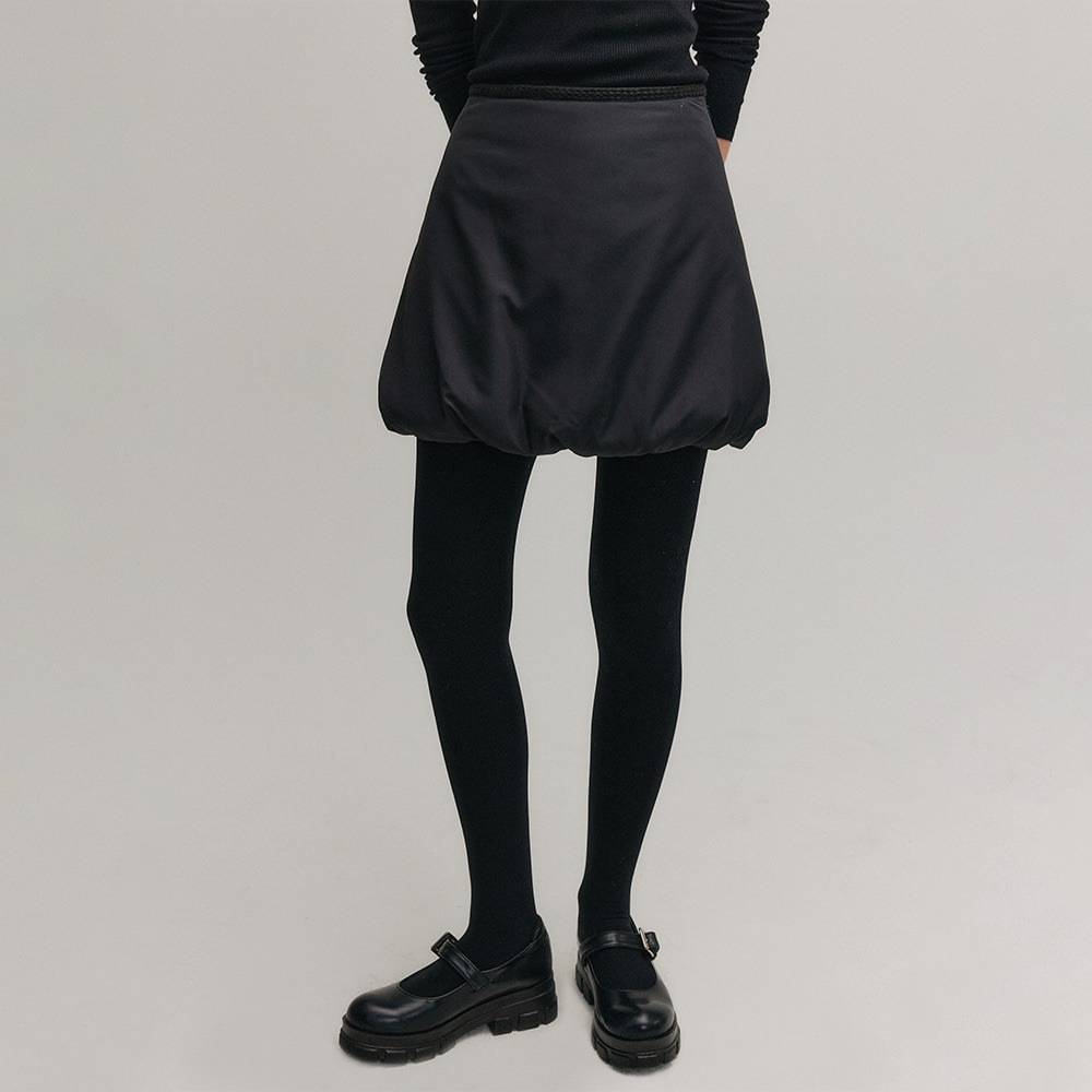 [30%쿠폰]브린 숏 패딩 스커트_블랙 / BRYNN SHORT PADDING SKIRT_BLACK - 하고(HAGO)