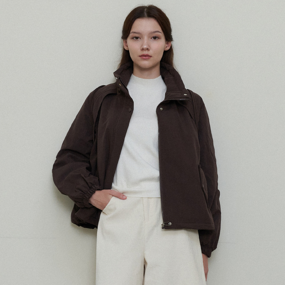HIGH-NECK ZIP-UP COMPACT JUMPER_BROWN - HAGO(하고)
