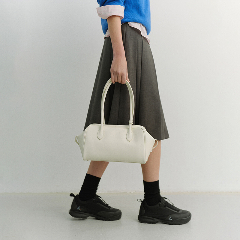 SOFT FRAME COMPACT SHOULDER BAG IVORY_UDBA6E210IV - HAGO(하고)