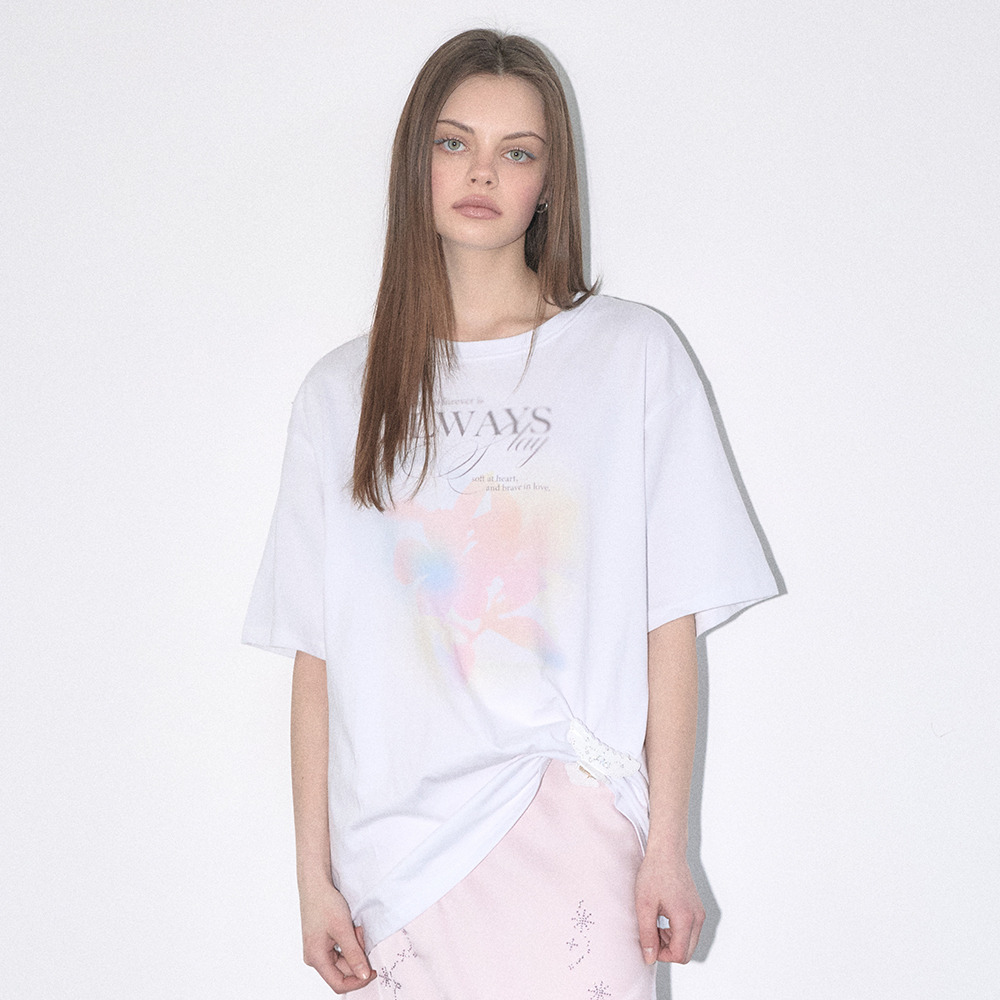 [30%쿠폰]BLURRY FLOWER T-SHIRT (WHITE) - HAGO(하고)